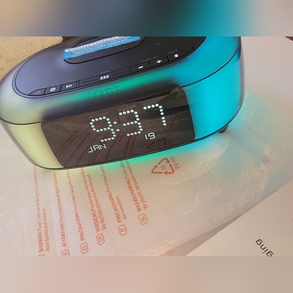 iHome Wireless Charging Bluetooth Color Changing Alarm Clock Speaker with USB - Picture 9 of 16